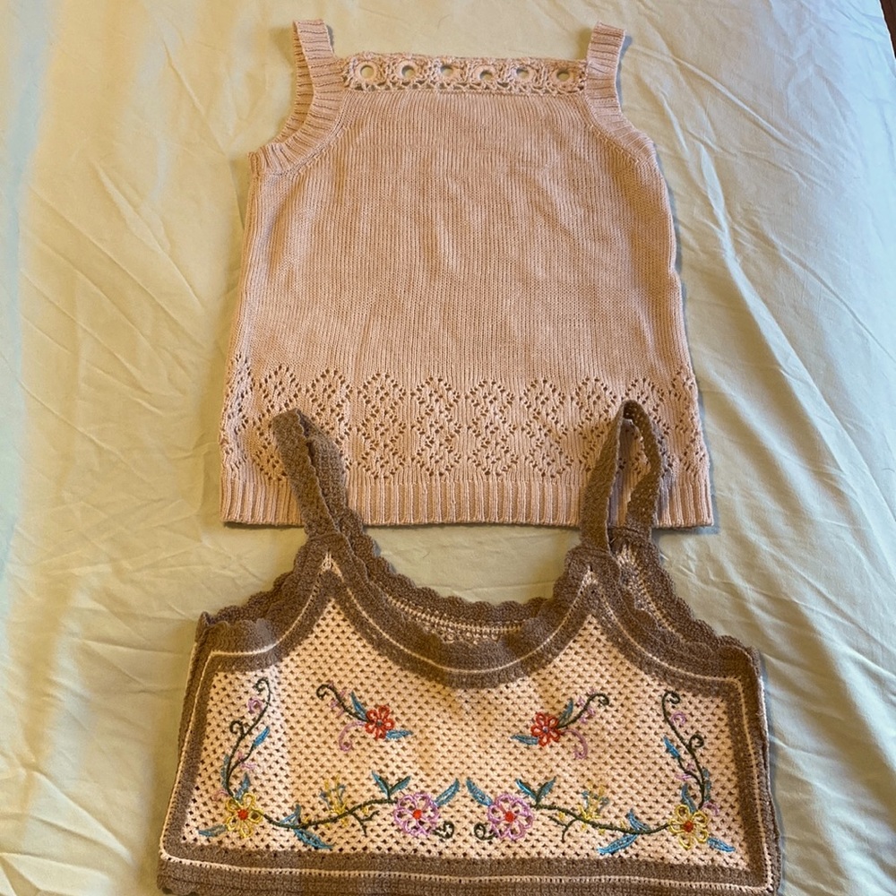 CUTE FUN KNIT VEST 🌸💐
